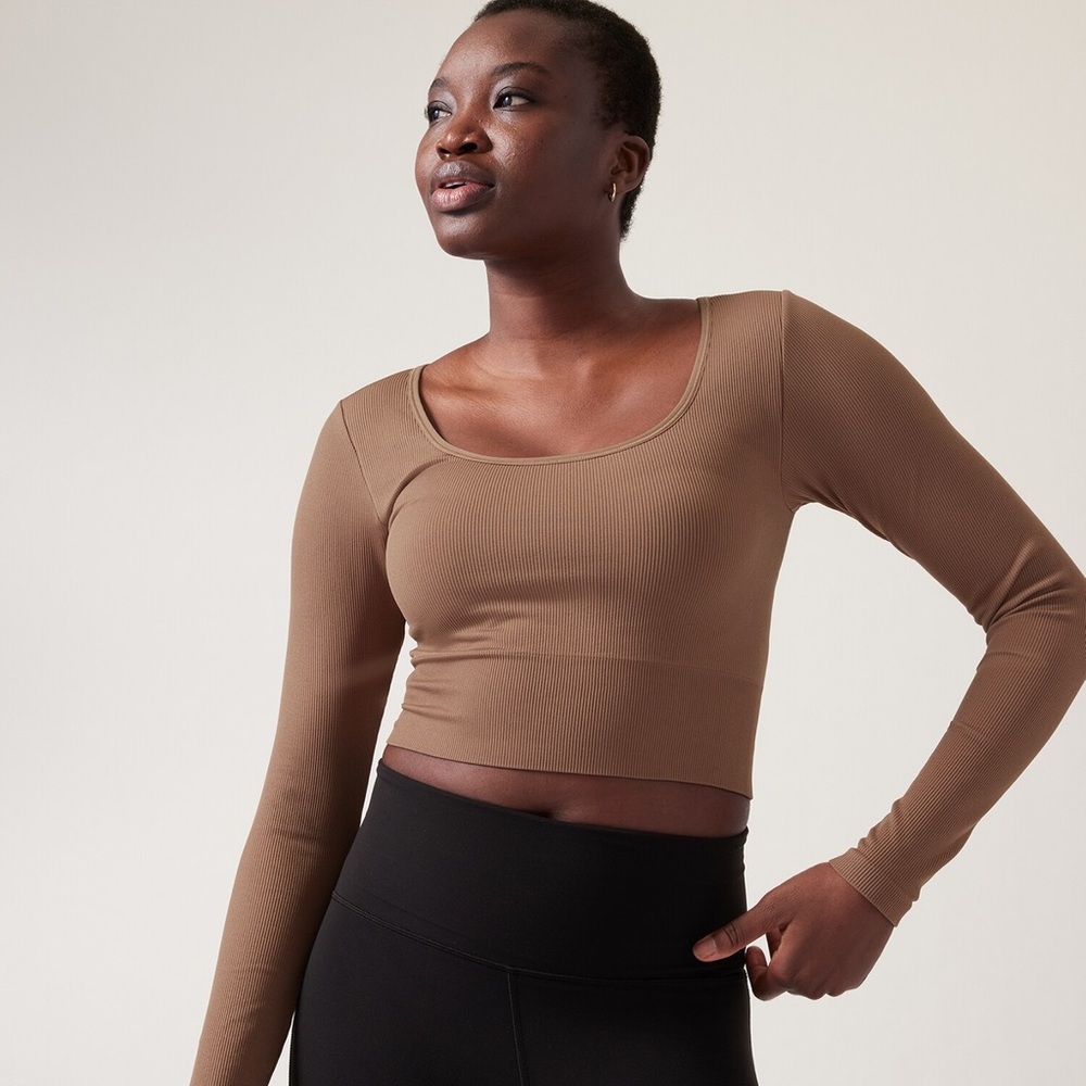 Athleta Aurora Seamless Longsleeve Crop top